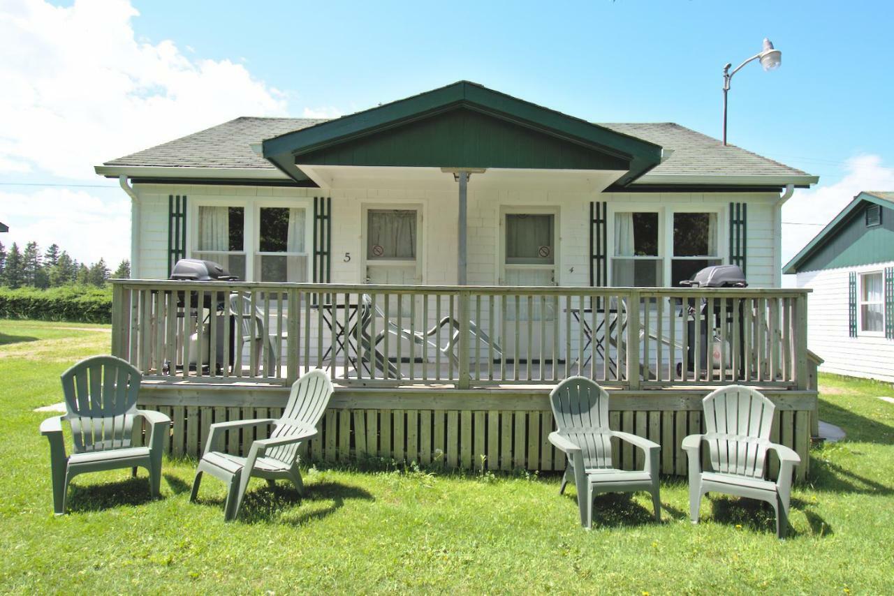 Holiday home Lakeview And *