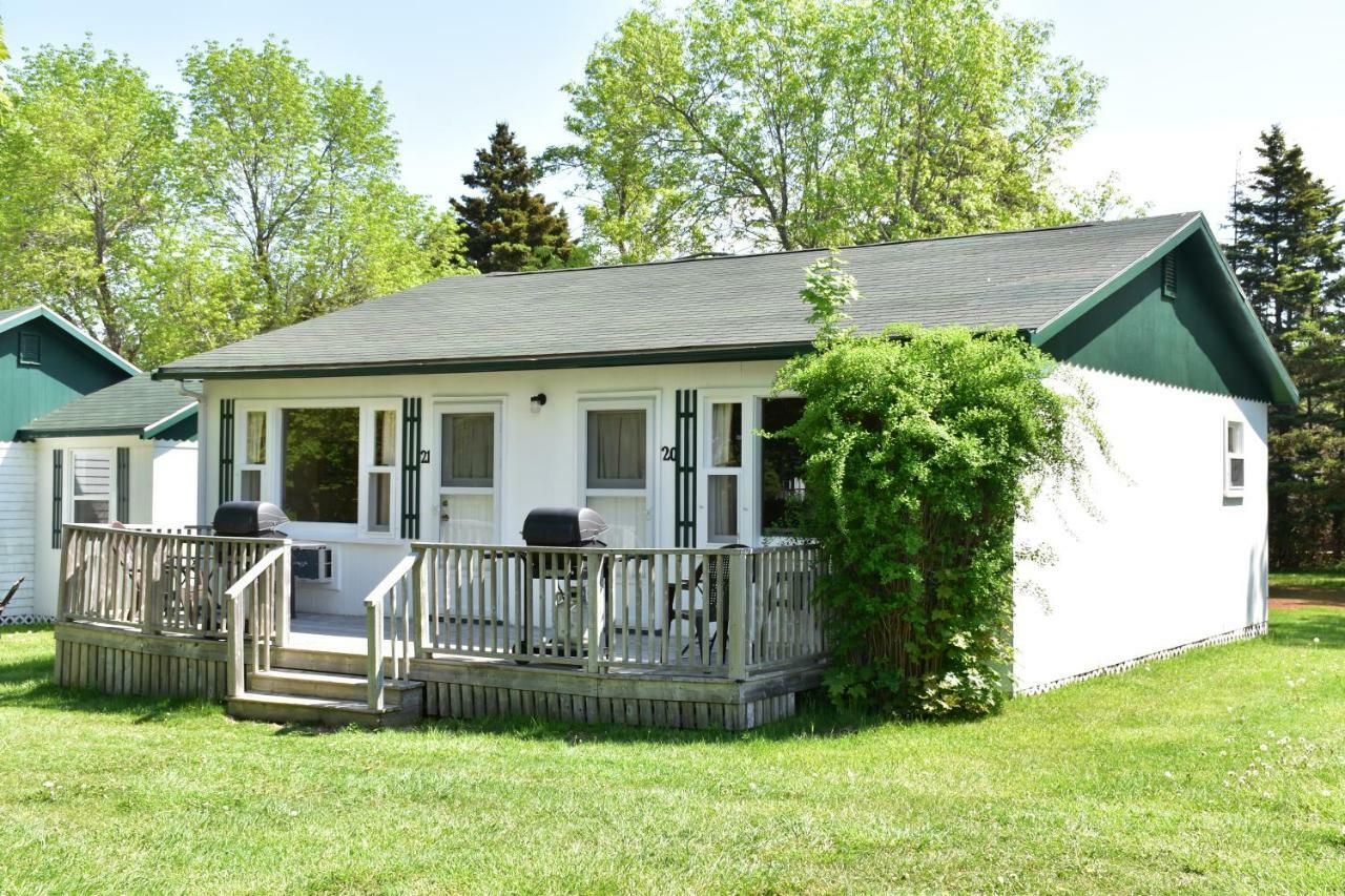 Lakeview And Holiday home